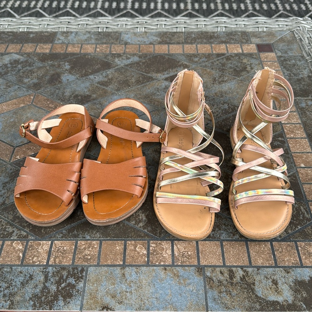 Girls sandals